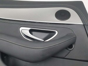 Обшивка двери задняя левая Mercedes E220 D Amg — фото 10
