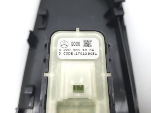 Кнопка стеклоподъемника Mercedes E220 D Amg W213 — фото 1