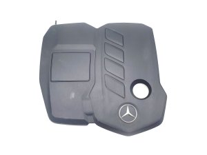 Декоративная крышка двигателя Mercedes E220 D Amg — фото 2