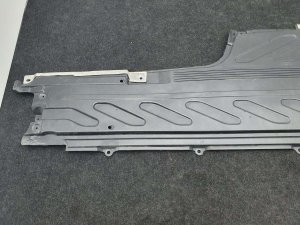 Защита днища кузова правая Mercedes Glc 250 C253 — фото 10