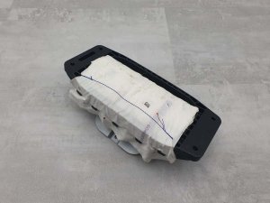 Подушка безопасности пассажира Mercedes E220 D Amg — фото 4