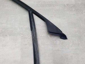 Уплотнитель стекла двери передняя левая Mercedes — фото 4