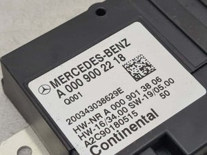 Блок управления топливным насосом Mercedes E220 D — фото 3