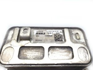 Радиатор масляный Mercedes E220 D Amg 4Matic W213 — фото 2