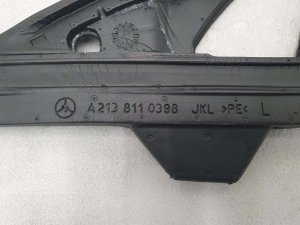 Уплотнитель зеркала левый Mercedes E220 D Amg — фото 3