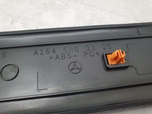 Накладка на порог салона передняя левая Mercedes — фото 3