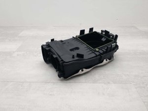 Корпус воздушного фильтра Mercedes Gle 250D W166 — фото 1