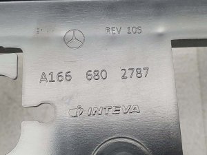 Кронштейн магнитолы Mercedes Gle 250D W166 — фото 3