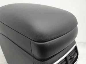 Подлокотник Hyundai Santa Fe G4FТ 2021 — фото 4