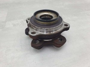 Ступица колеса с подшипником Bmw 5 G30 B47D20B 2019 задн. — фото 1