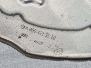 Пыльник тормозного диска Mercedes E220 D Amg Рестайл W213 OM654 2021 перед. — фото 2
