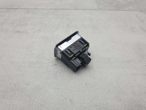 Кнопка стеклоподъемника Mercedes Gle 250D W166 OM651.960 2018 — фото 5