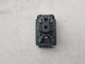 Кнопка стеклоподъемника Mercedes Gle 250D W166 OM651.960 2018 — фото 3