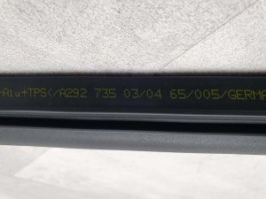 Уплотнитель стекла двери Mercedes Gle 250D W166 OM651.960 2018 задн. — фото 3
