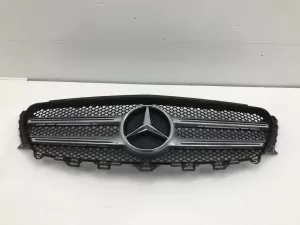 Решетка радиатора Mercedes-Benz E W213 AMG  — фото 2