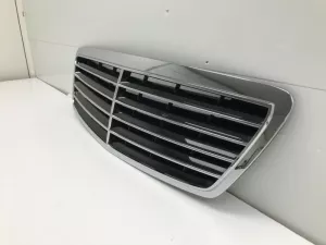 Решетка радиатора Mercedes-Benz W220 S-klass A2208800583 — фото 2