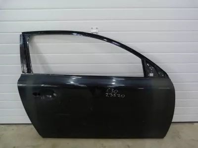 Дверь передняя правая на Volvo C30
